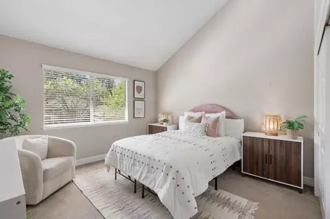 Bedroom - 819 Falcon Ave, Davis, CA 95616 photo 5 of 6