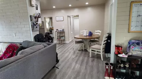 Entry Way - 129 Phoenix Ave, Modesto, CA 95354 photo 1 of 4