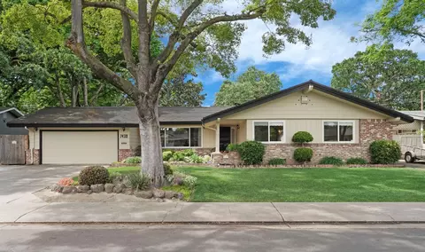 7439 Woodside Dr, Stockton, CA 95207