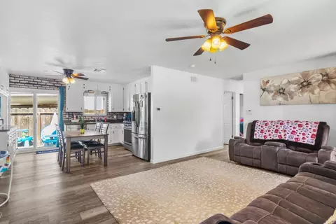 770 E St, Oakdale, CA 95361 photo 7