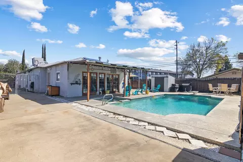 770 E St, Oakdale, CA 95361 photo 28