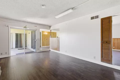 Living - 16590 S Austin Rd, Manteca, CA 95336 photo 3 of 4