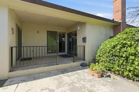 Exterior - 16590 S Austin Rd, Manteca, CA 95336 photo 5 of 11