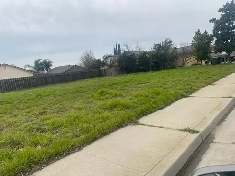 0 Apt 2 Lot 63 Wycliffe Dr, Livingston, CA 95334