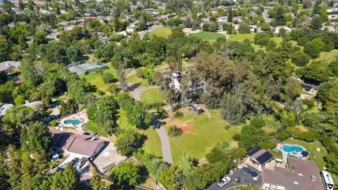 View/Area - 4434 Mapel Ln, Carmichael, CA 95608 photo 5 of 25