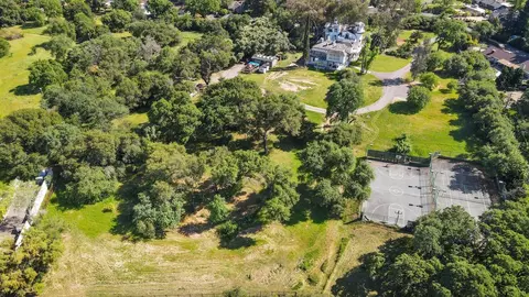 View/Area - 4434 Mapel Ln, Carmichael, CA 95608 photo 10 of 25