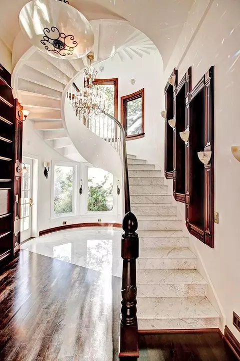 Entry Way - 4434 Mapel Ln, Carmichael, CA 95608 photo 1 of 6
