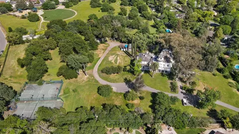 View/Area - 4434 Mapel Ln, Carmichael, CA 95608 photo 7 of 25