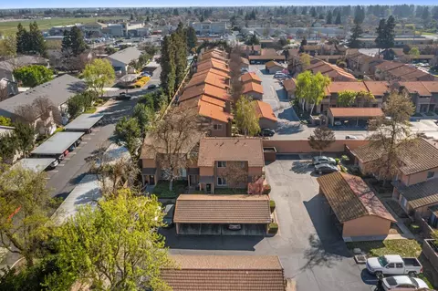 View/Area - 4020 Elmo Loop #C, Modesto, CA 95356 photo 2 of 9