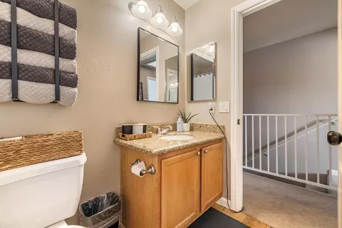 Bath - 4020 Elmo Loop #C, Modesto, CA 95356 photo 2 of 3