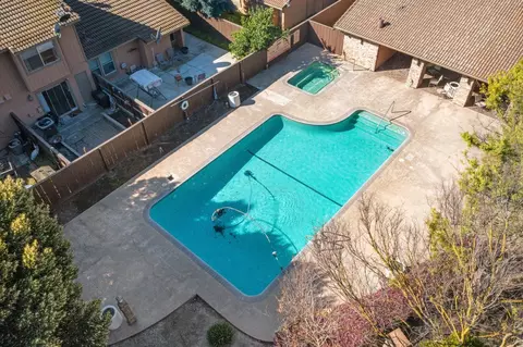 Exterior - 4020 Elmo Loop #C, Modesto, CA 95356 photo 9 of 9