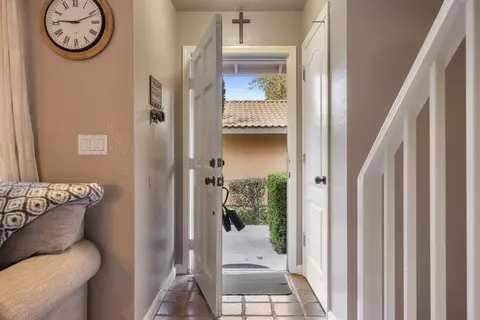 Entry Way - 4020 Elmo Loop #C, Modesto, CA 95356 photo 2 of 7