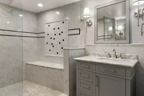 Bath - 2940 Garfield Ave, Carmichael, CA 95608 photo 8 of 9