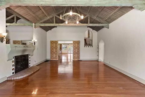 Living - 2940 Garfield Ave, Carmichael, CA 95608 photo 3 of 15