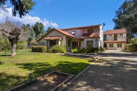 Exterior - 2940 Garfield Ave, Carmichael, CA 95608 photo 3 of 14
