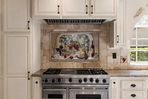 Kitchen - 2940 Garfield Ave, Carmichael, CA 95608 photo 2 of 6