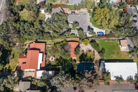 View/Area - 2940 Garfield Ave, Carmichael, CA 95608 photo 3 of 6
