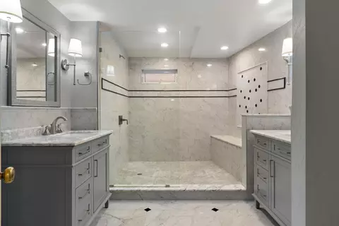 Bath - 2940 Garfield Ave, Carmichael, CA 95608 photo 9 of 9