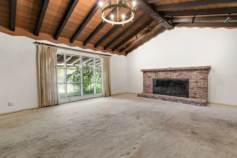 Living - 2940 Garfield Ave, Carmichael, CA 95608 photo 9 of 15