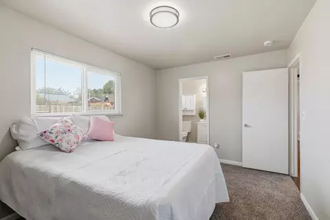 Bedroom - 900 Snead Dr, Modesto, CA 95351 photo 4 of 4