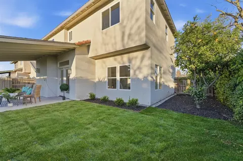 Exterior - 2031 Draft Ct, Turlock, CA 95380 photo 10 of 11