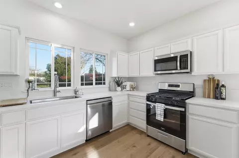 Kitchen - 2031 Draft Ct, Turlock, CA 95380 photo 2 of 5