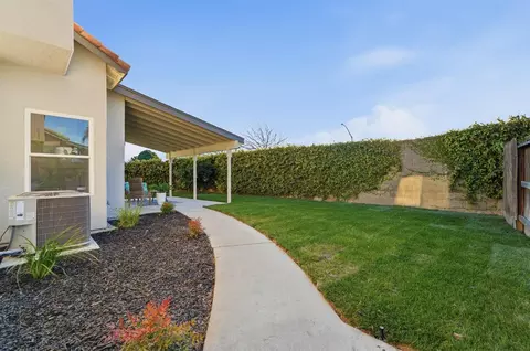 Exterior - 2031 Draft Ct, Turlock, CA 95380 photo 9 of 11