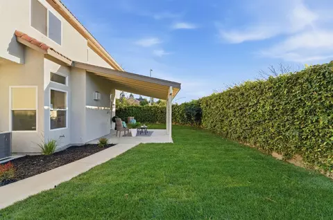 Exterior - 2031 Draft Ct, Turlock, CA 95380 photo 7 of 11