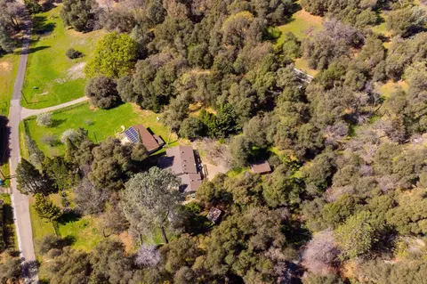 View/Area - 6233 Silver Ridge Ln, Placerville, CA 95667 photo 6 of 7