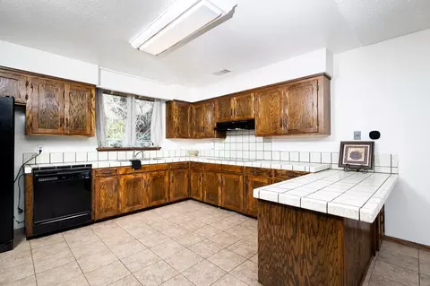 Kitchen - 6233 Silver Ridge Ln, Placerville, CA 95667 photo 1 of 3