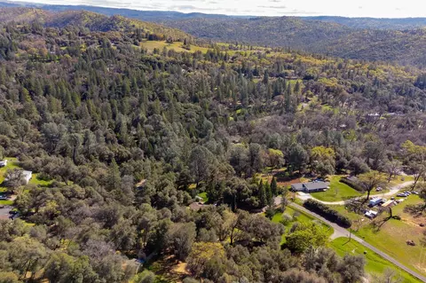 View/Area - 6233 Silver Ridge Ln, Placerville, CA 95667 photo 4 of 7