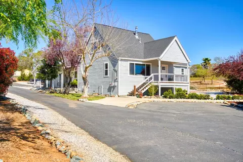 Exterior - 1815 Hoya Ct, Copperopolis, CA 95228 photo 2 of 15