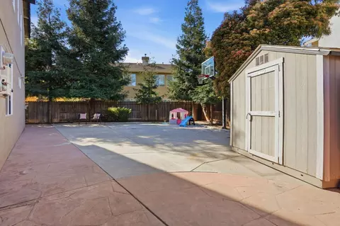 Exterior - 2305 Paper Bark Ct, Modesto, CA 95355 photo 14 of 14