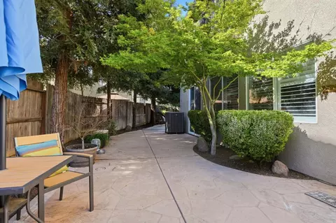 Exterior - 2305 Paper Bark Ct, Modesto, CA 95355 photo 9 of 14