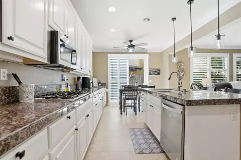 Kitchen - 2305 Paper Bark Ct, Modesto, CA 95355 photo 2 of 2