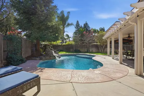 Exterior - 2305 Paper Bark Ct, Modesto, CA 95355 photo 5 of 14