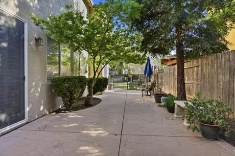 Exterior - 2305 Paper Bark Ct, Modesto, CA 95355 photo 11 of 14