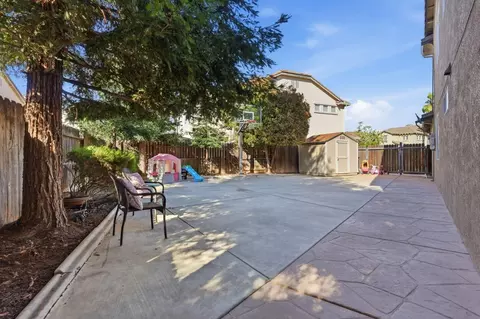 Exterior - 2305 Paper Bark Ct, Modesto, CA 95355 photo 10 of 14