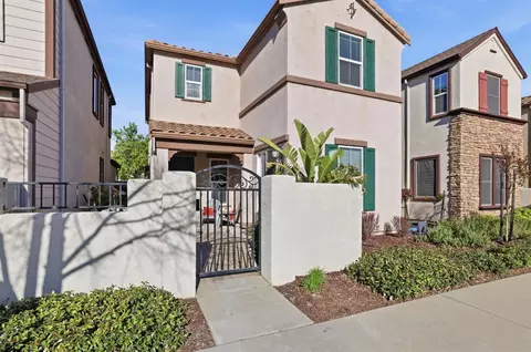3017 Village Park Dr, Roseville, CA 95747