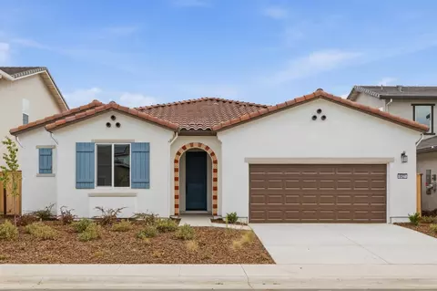 8421 Mondale Way, Elk Grove, CA 95757