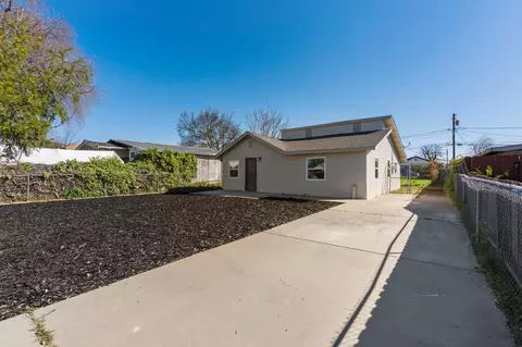 Exterior - 408 Thrasher Ave, Modesto, CA 95354 photo 4 of 8