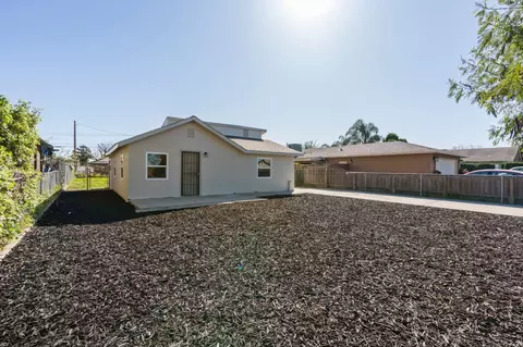 Exterior - 408 Thrasher Ave, Modesto, CA 95354 photo 3 of 8