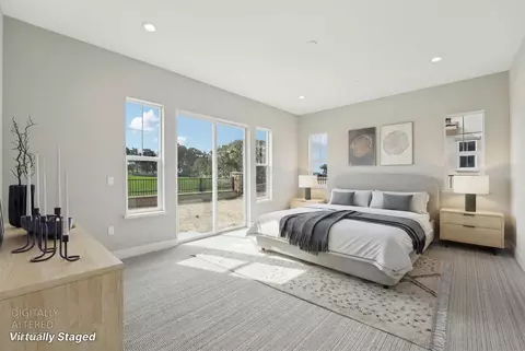 Bedroom - 2680 Bay View Dr, Seaside, CA 93955 photo 2 of 2