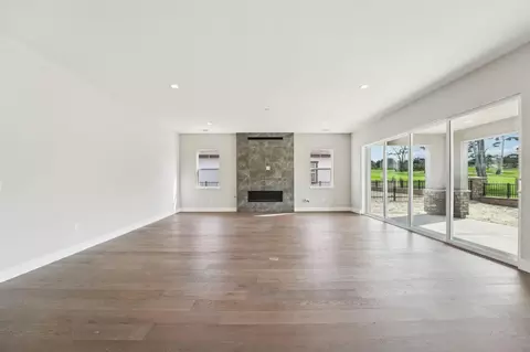 Living - 2680 Bay View Dr, Seaside, CA 93955 photo 6 of 8