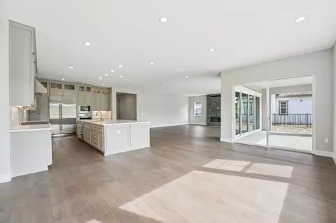 Living - 2680 Bay View Dr, Seaside, CA 93955 photo 4 of 8