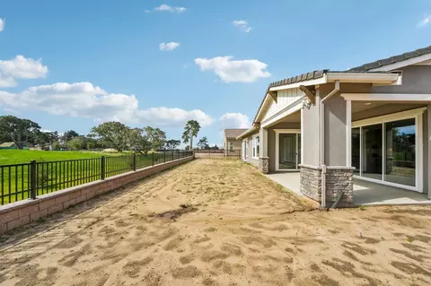 Exterior - 2680 Bay View Dr, Seaside, CA 93955 photo 7 of 9