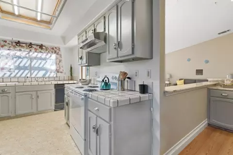 930 Kapareil Dr, Tracy, CA 95376 photo 9