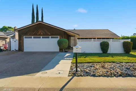 930 Kapareil Dr, Tracy, CA 95376 photo 1