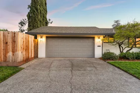 Exterior - 2965 Marco Way, Carmichael, CA 95608 photo 8 of 9