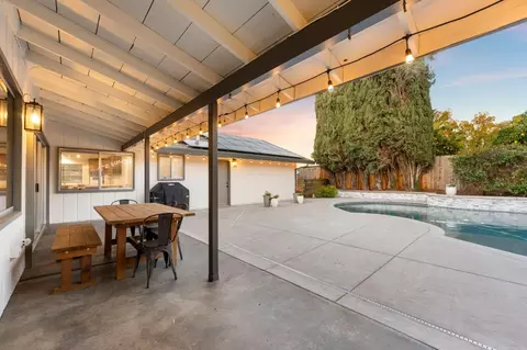 Exterior - 2965 Marco Way, Carmichael, CA 95608 photo 2 of 9